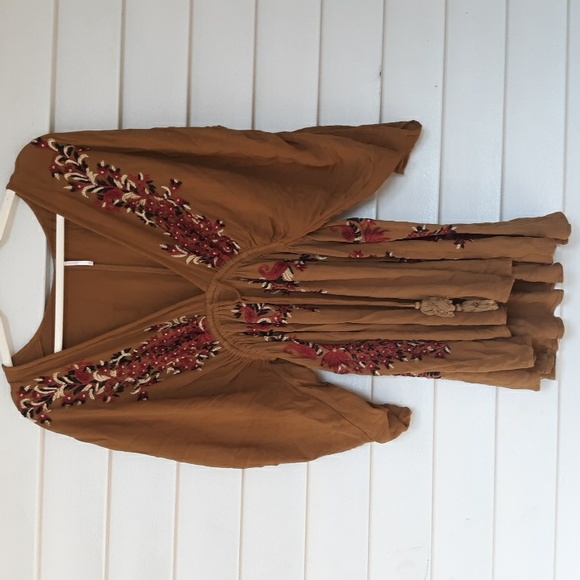 EUC Free People embroidered top size xs boho - Picture 1 of 6